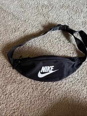 Nike Black Crossbody Fanny Pack with White Swoosh
